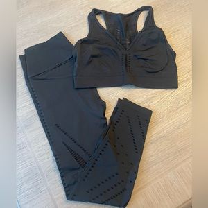 Victoria Sport Victoria’s Secret Laser Cutout Bra and Leggings Set M-L Black